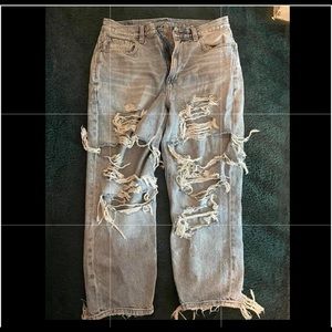 American eagle  distressed mom jeans. Size 8- x short.